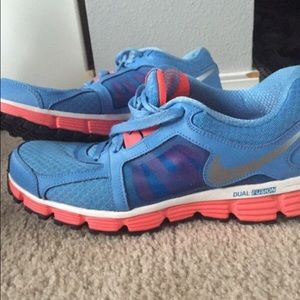 Nike Dual Fusion ST2