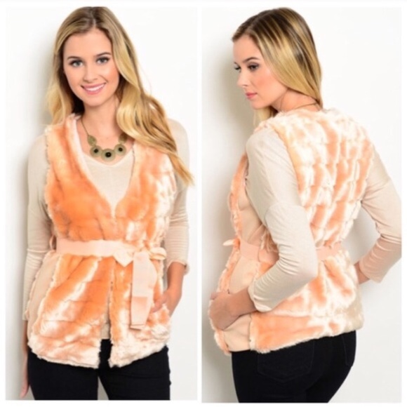 FAUX FUR PINK VEST - Picture 3 of 8