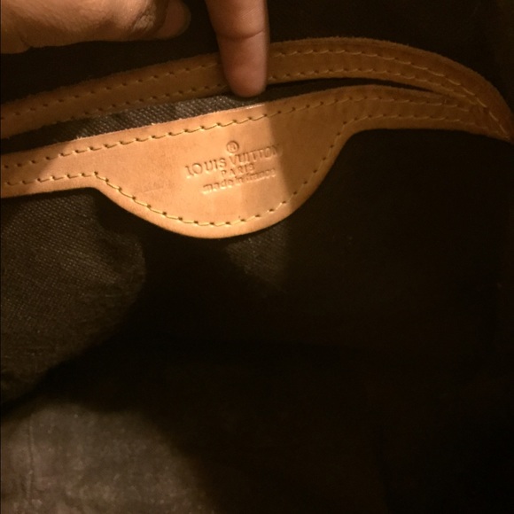 Purse ๐ - Picture 2 of 4