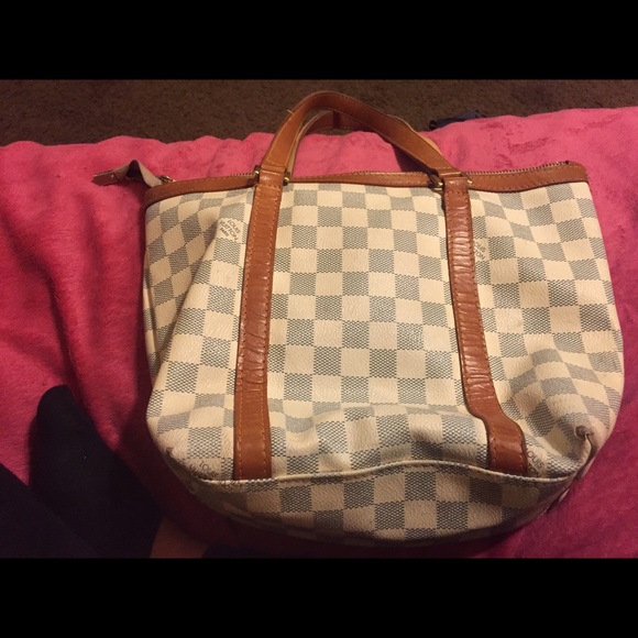 Purse ๐ - Picture 3 of 4