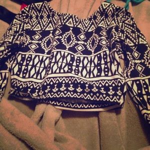 Long sleeve crop top
