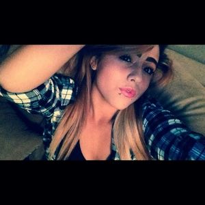 Meet your Posher, Alejandra