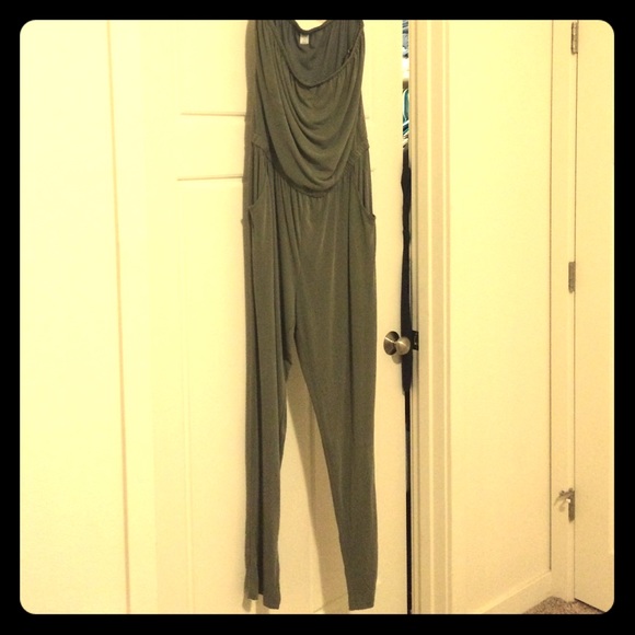 OLIVE GREEN SUPER CUTE JUMPER