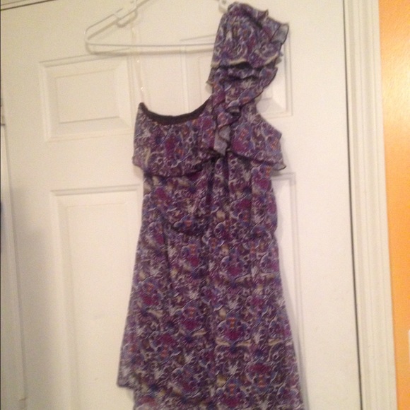 One shoulder dress
