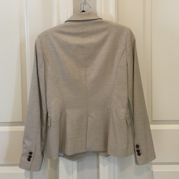 Jacket - Picture 4 of 4