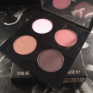 Brand New LE Mac Eyeshadow Quad in Pink Freeze