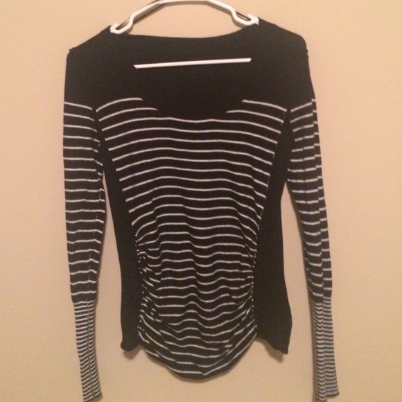 Black & White Stripe Long Sleeve Shirt w Ruching