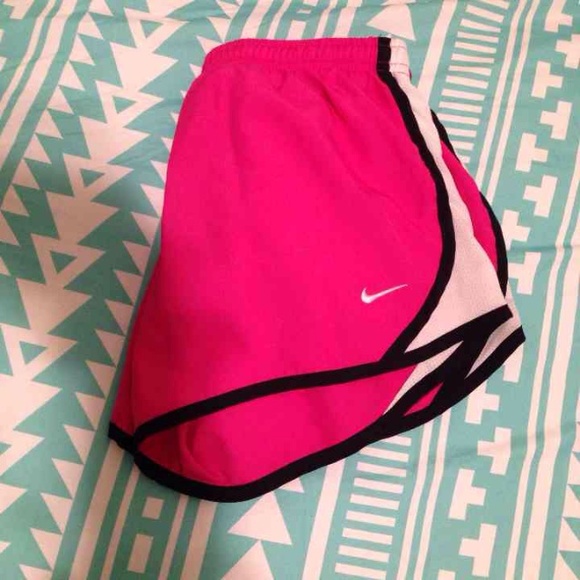 Nike Dri-fit Shorts - Picture 2 of 4