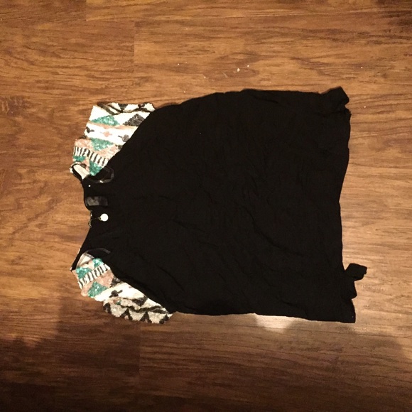 Cute top tribal sequin shoulders - Picture 1 of 1