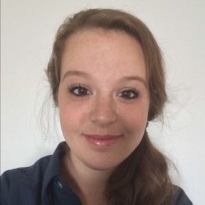 Meet your Posher, Caitlin