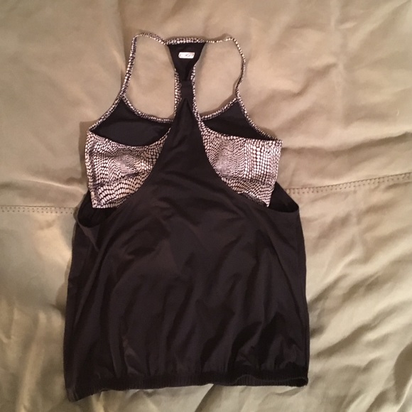 Express workout tank. - Picture 2 of 4