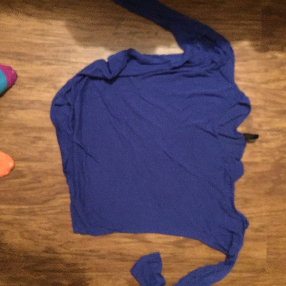 Adorable long sleeve shoulder less top - Picture 1 of 1
