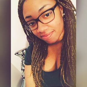 Meet your Posher, Kyla