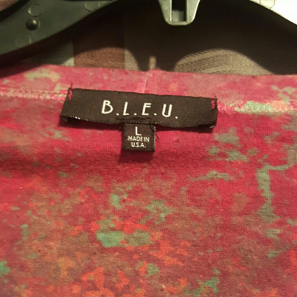 Shirt - Picture 3 of 3