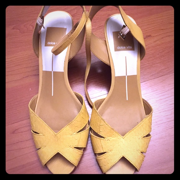 Beautiful Dolce Vita wedges