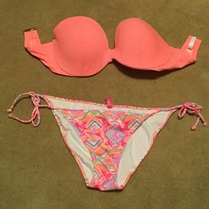 NWOT  3 VS bikini sets