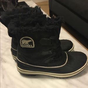 Sorel black tivoli snow winter boots