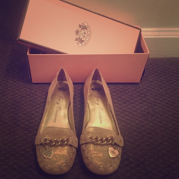 Gold juicy couture flats/ loafers