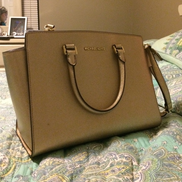 Michael Kors | Bags | Michael Kors Large Tote Im59 | Poshmark Michael Kors Large Purse
