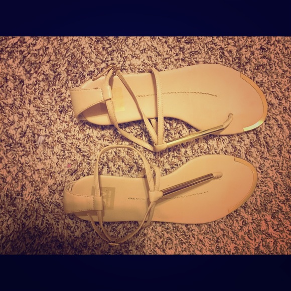 DV sandals