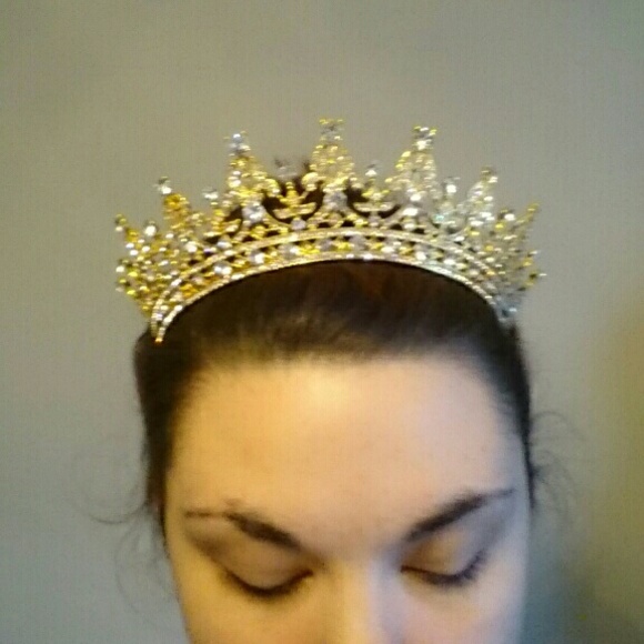 Sold Gold Queen Mary Bridal Tiara - Picture 2 of 3