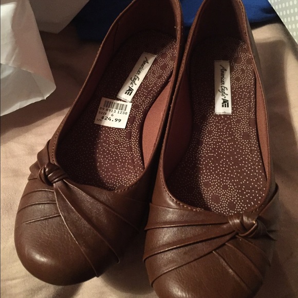 American Eagle brown flats