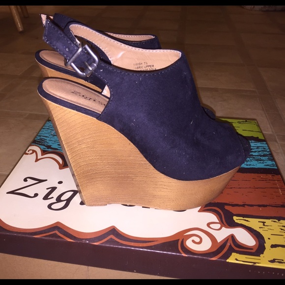 Black and Tan wedges
