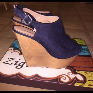 Black and Tan wedges