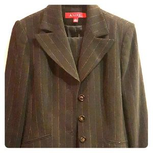 A Line suit size 6