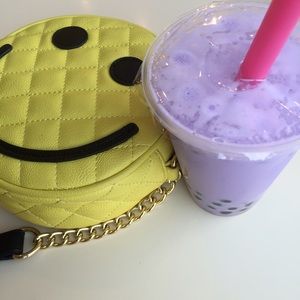 Meet your Posher, Eva