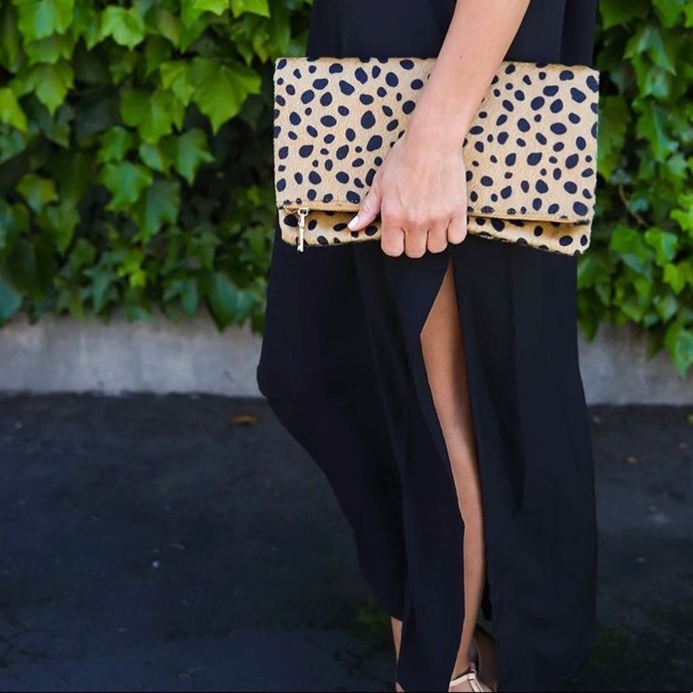 💥ITS BACK!!! 💥 Lily Leopard Clutch