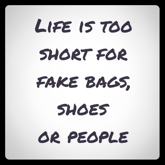 ALL items 💯% authentic! Selling fakes is illegal!