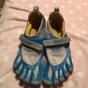 Vibram five fingers. Size 41 running shoes
