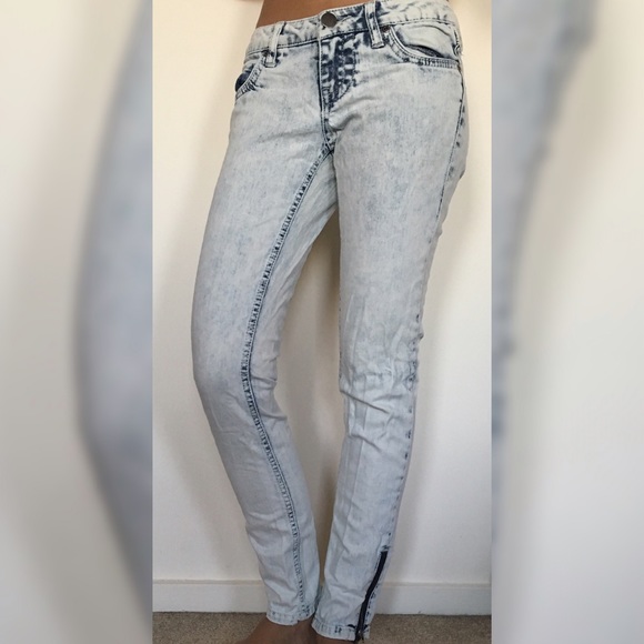 MOVING SALE! Acid Wash Jeans w/ Zipper Ankles