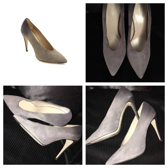 ✨⚡️FLASH SALE⚡️✨Calvin Klein Collection Iman Pumps - Picture 2 of 4
