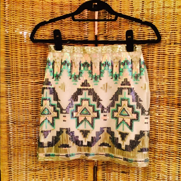Francesca's Collections Dresses & Skirts - Aztec sequin skirt size small