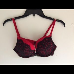 SOLD Red and black NWOT hot topic bra - 34A