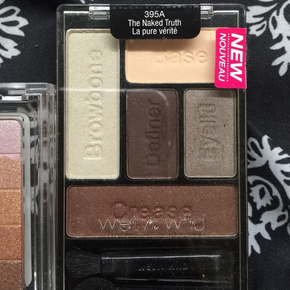 Make-up Bundle - Picture 3 of 3