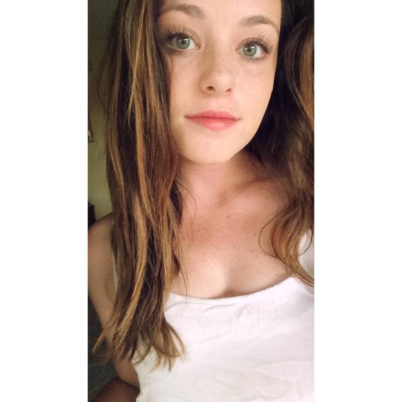 Meet your Posher, Alexie - Picture 1 of 1