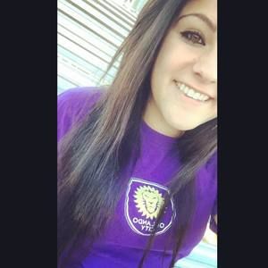 Meet your Posher, Elissa