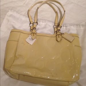 Coach Patent Leather bag in "stone"