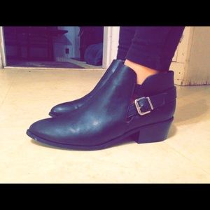 Ankle boots with side strap!