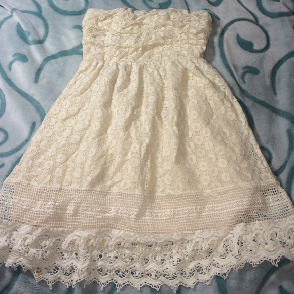 Cute Cream Dress size XS