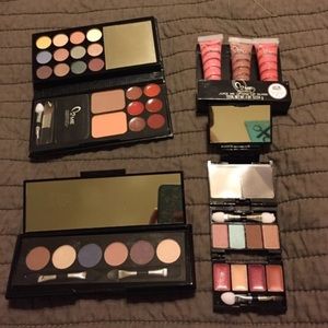 New Makeover Essentials Set