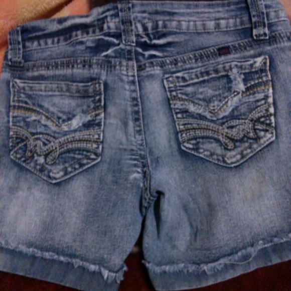 Shorts - Picture 2 of 2