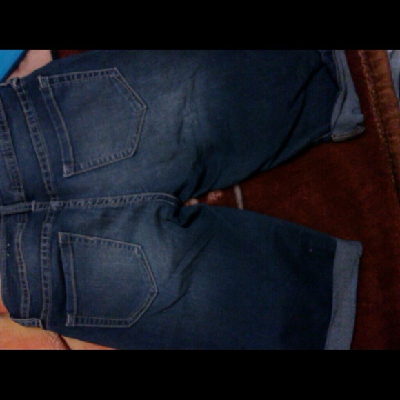 Capris - Picture 3 of 3