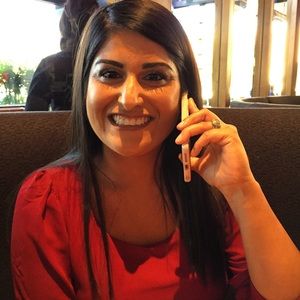 Meet your Posher, Anna