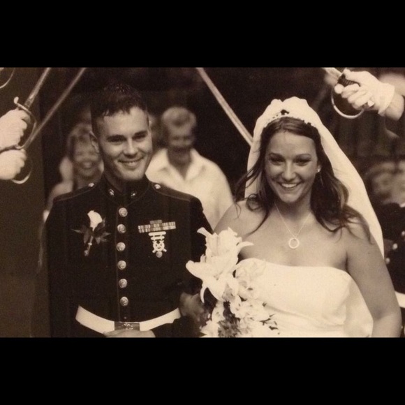 Meet your Posher, Tabitha - Picture 3 of 4