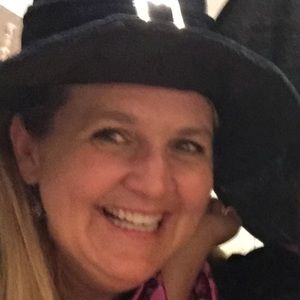 Meet your Posher, Brenda