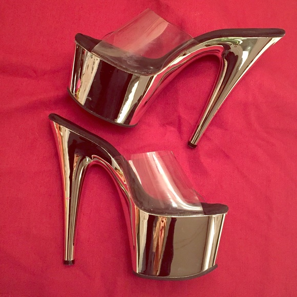 RESERVED💥Pleasers Chrome clear Platforms